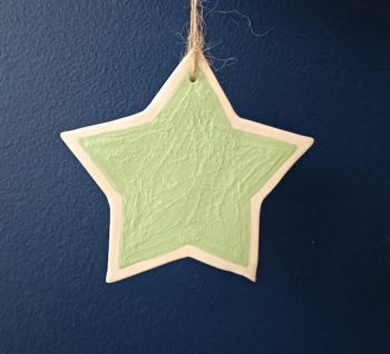 Star ornament - Matte green