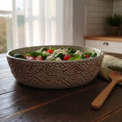 Engraved white multi-purpose dish